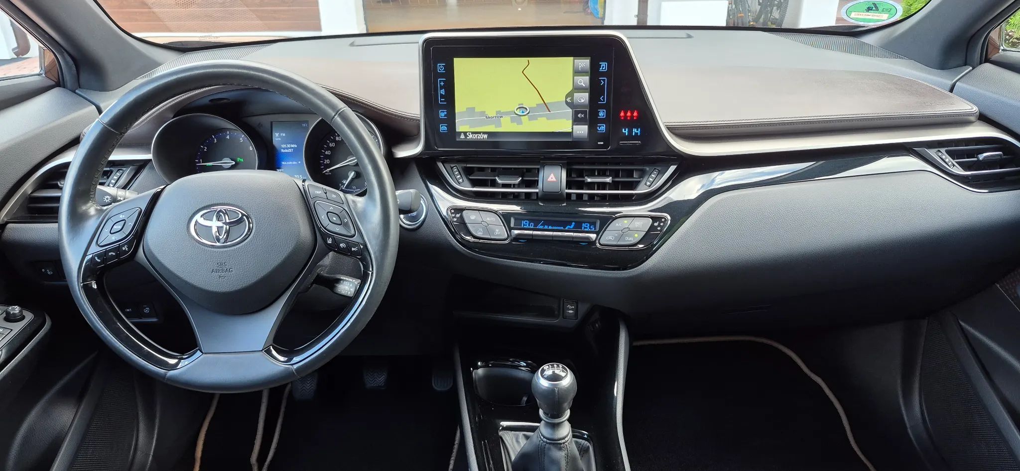 Toyota C-HR 1.2T 116KM*Pólskóry*Led*Alu 18*Kamera*NaviPark asistance*Serwis*Niemcy