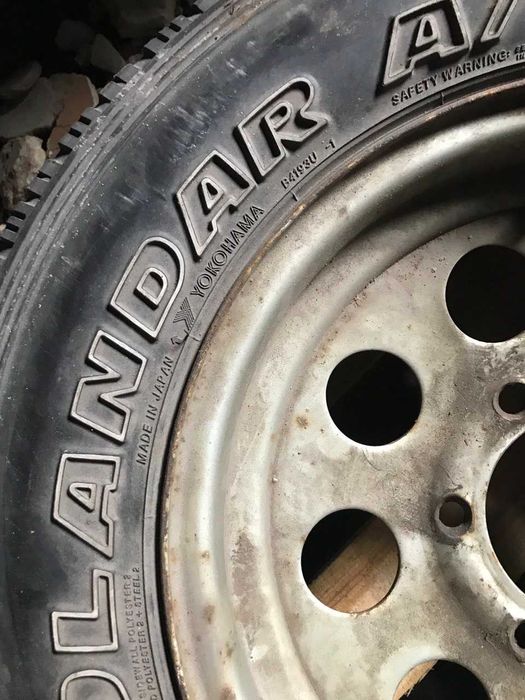 Колеса з резиною Maxxis (Yokohama) R15 6х139.7  А\Т Р225\70 R15 M+S