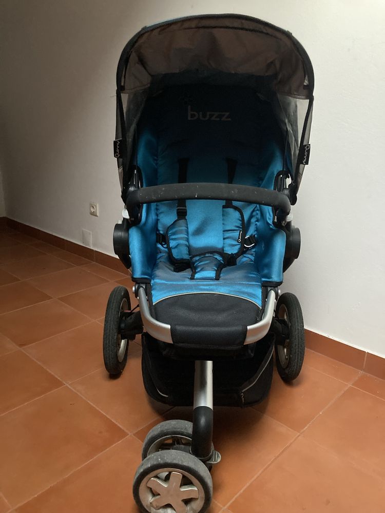 Carrinho de bebé Quinny Buzz c/cadeira e ovo