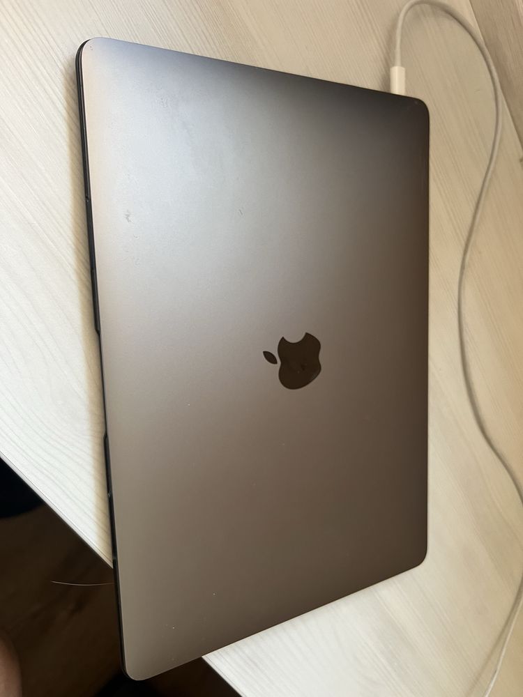 MacBook Air 13 M1 8/256 Gb
