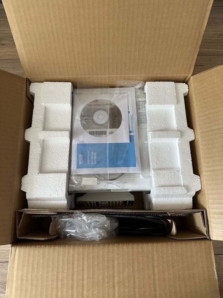 Projektor Epson EH-TW650