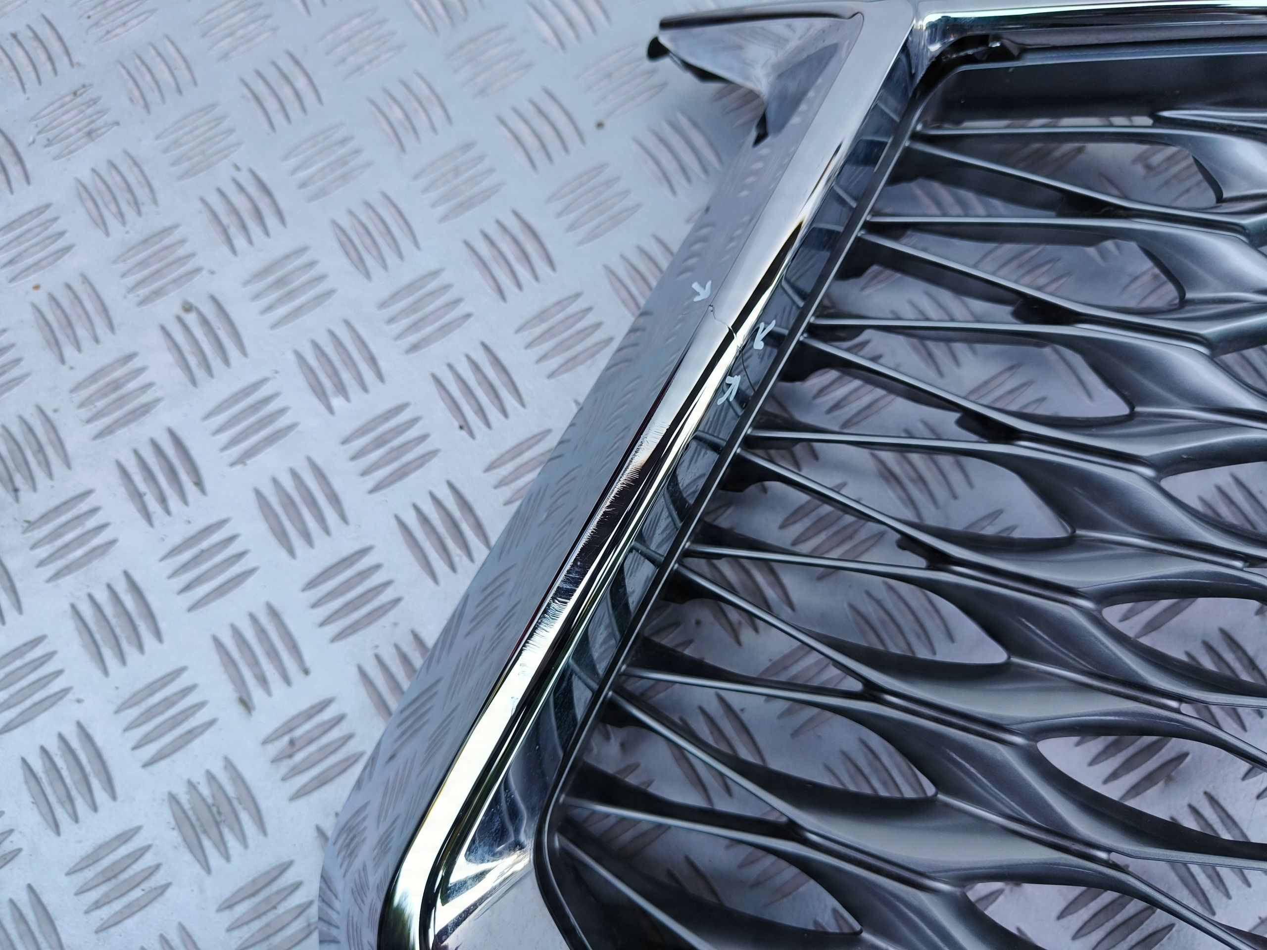 Infiniti 2024 Grill Atrapa przód Znaczek Kamera Usa