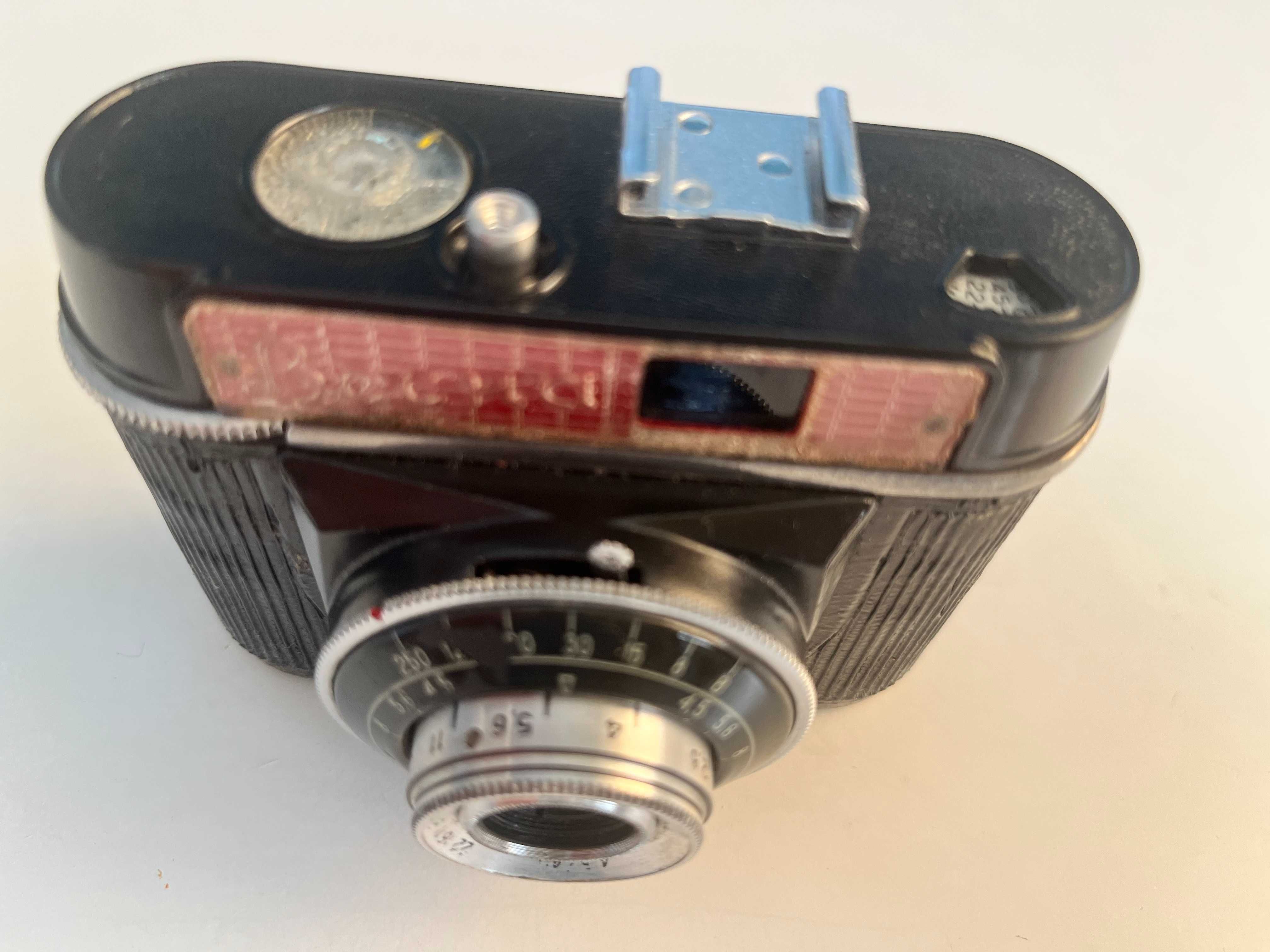 Aparat fotograficzny analogowy BECHA