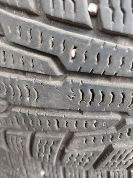 Продам резину в гарному стані.