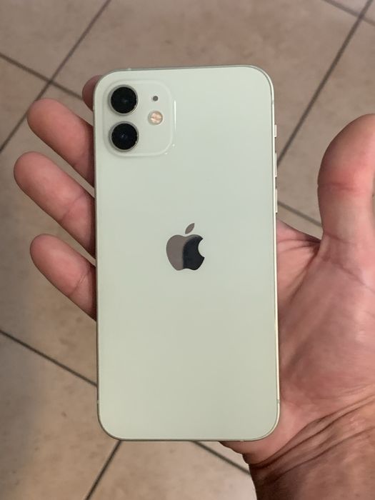 Iphone 12 64Gb Neverlock отличном состоянии