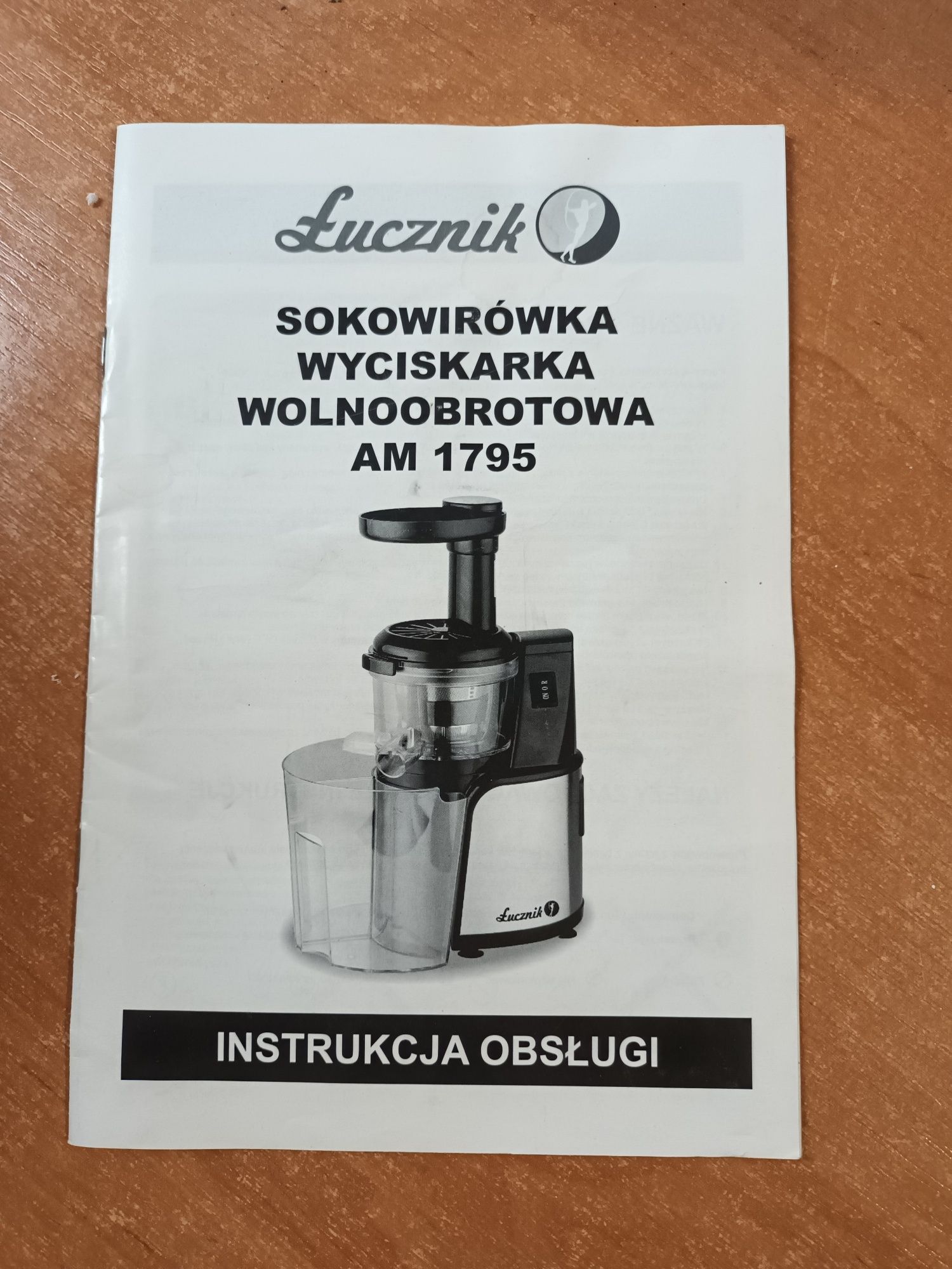 Wyciskarka wolnoobrotowa Łucznik