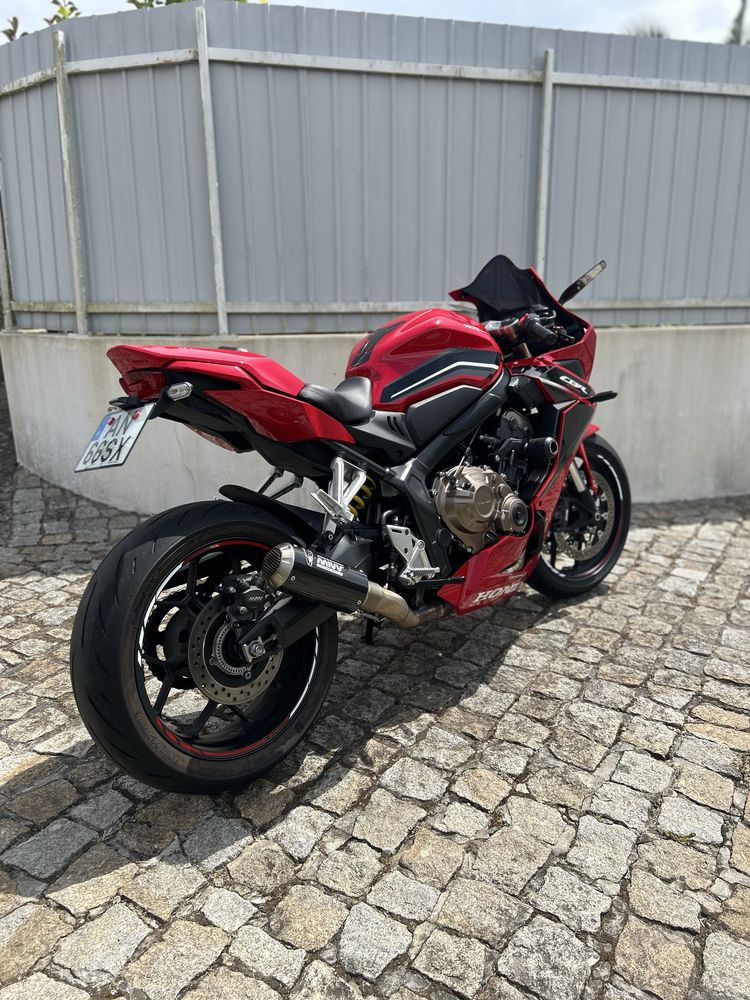 Honda CBR 650R 95cv (35kw livrete)