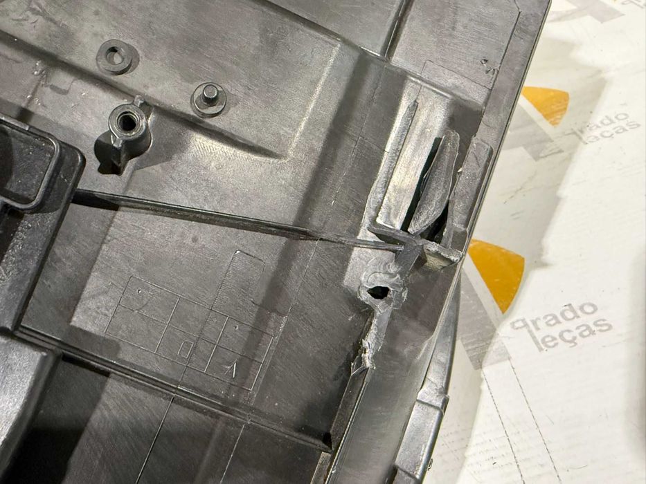 Óptica farol xenon direito porsche Cayenne