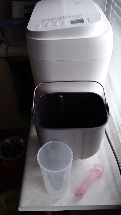 Побутова хлібопічка Panasonic SD-B2510WTS