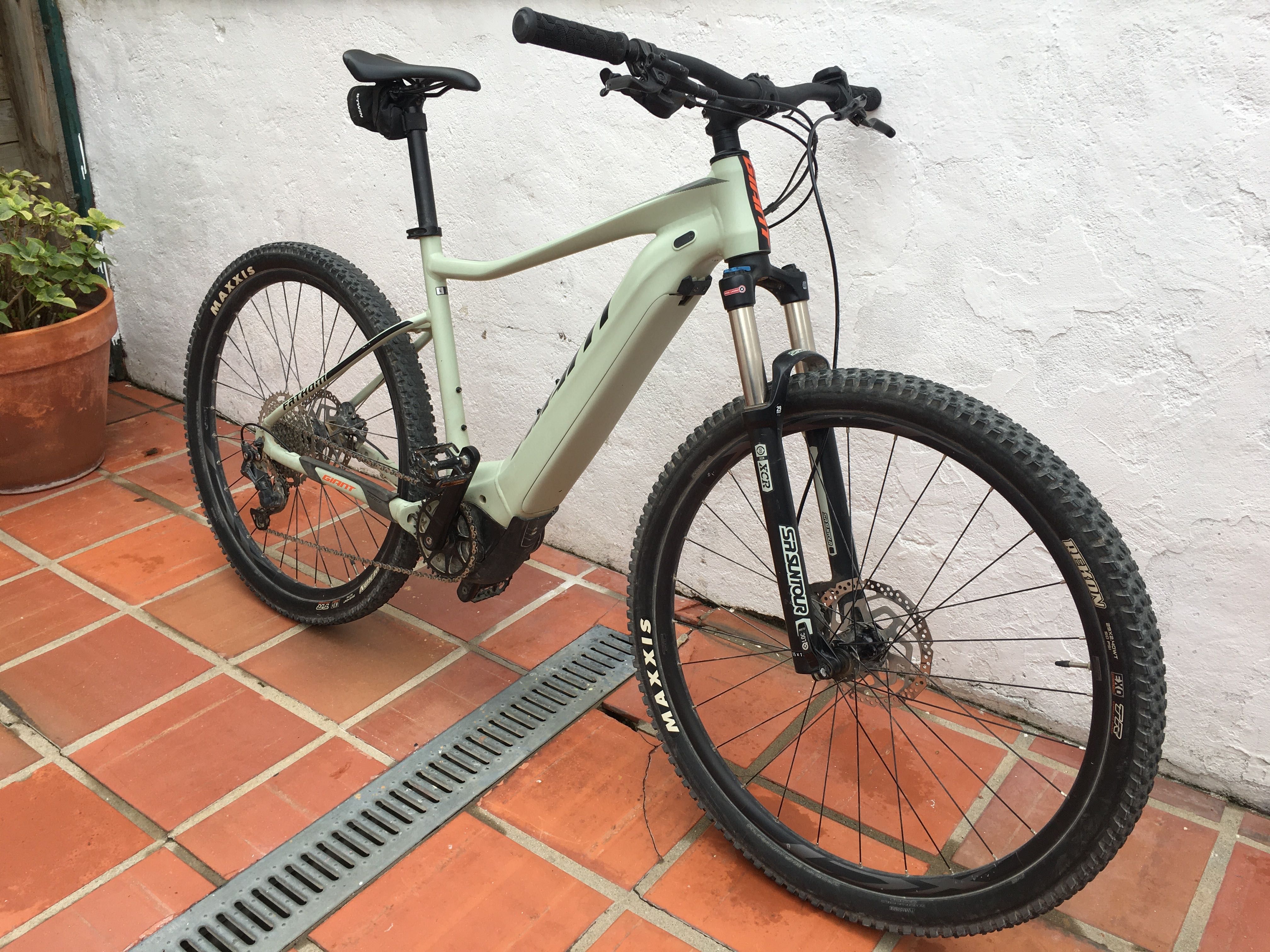 Giant Fathom e-bike