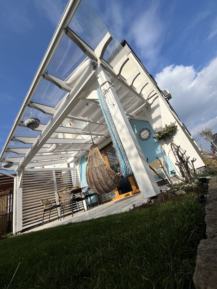 Zadaszenie tarasu pergola ruchome deseczki