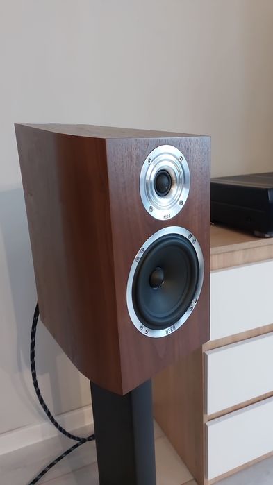 Kolumny Heco Celan Revolution 3