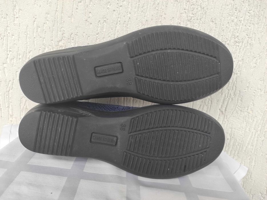 Стильние кожанние туфли Clarks р. 38.5-39