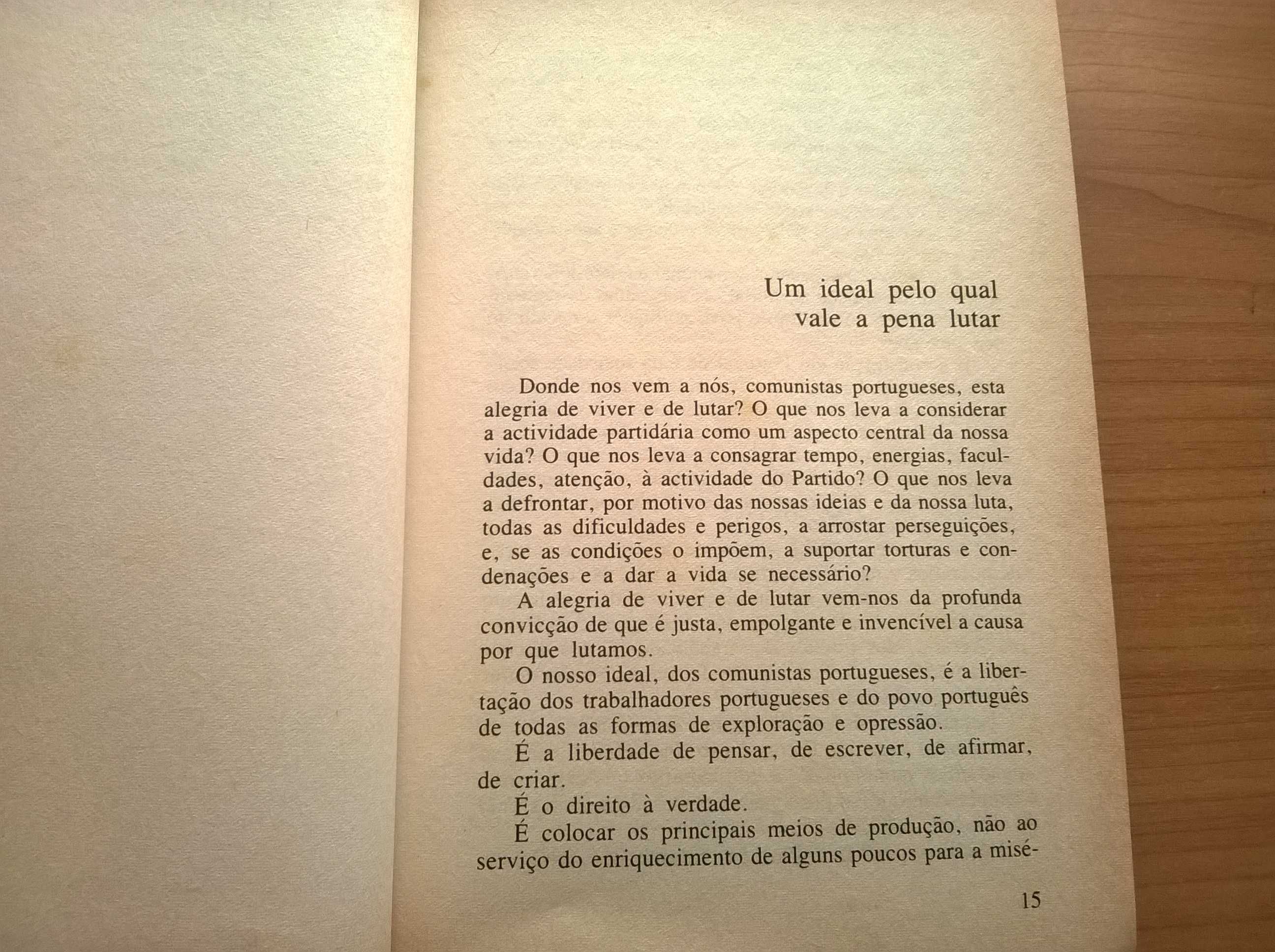 O Partido com Paredes de Vidro - Álvaro Cunhal (portes grátis)