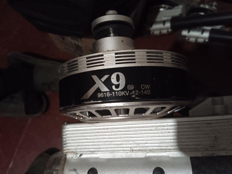 Двигуни до великого дрона X9 9616-110kv 12-14s