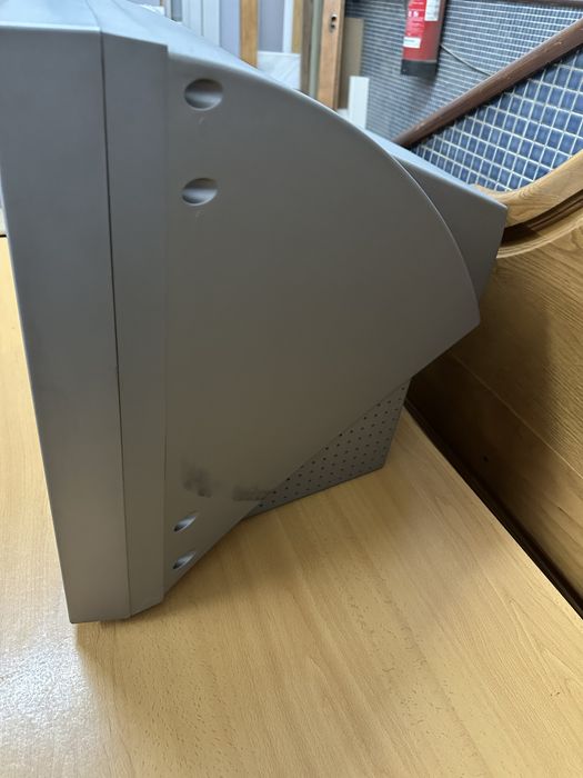 Televisão avariada Worten