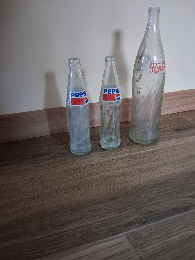 Zabytkowe butelki Pepsi Cola