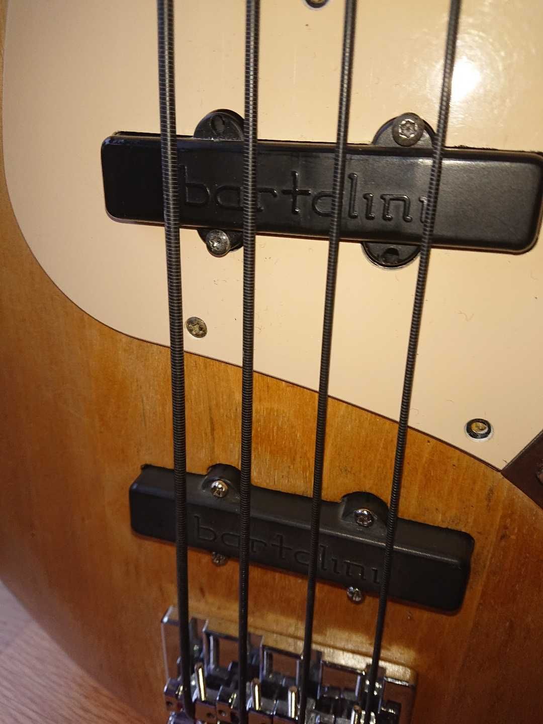 Gitara basowa fretless Vintage bartolini pickup