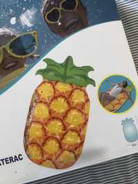 Materac na basen ananas