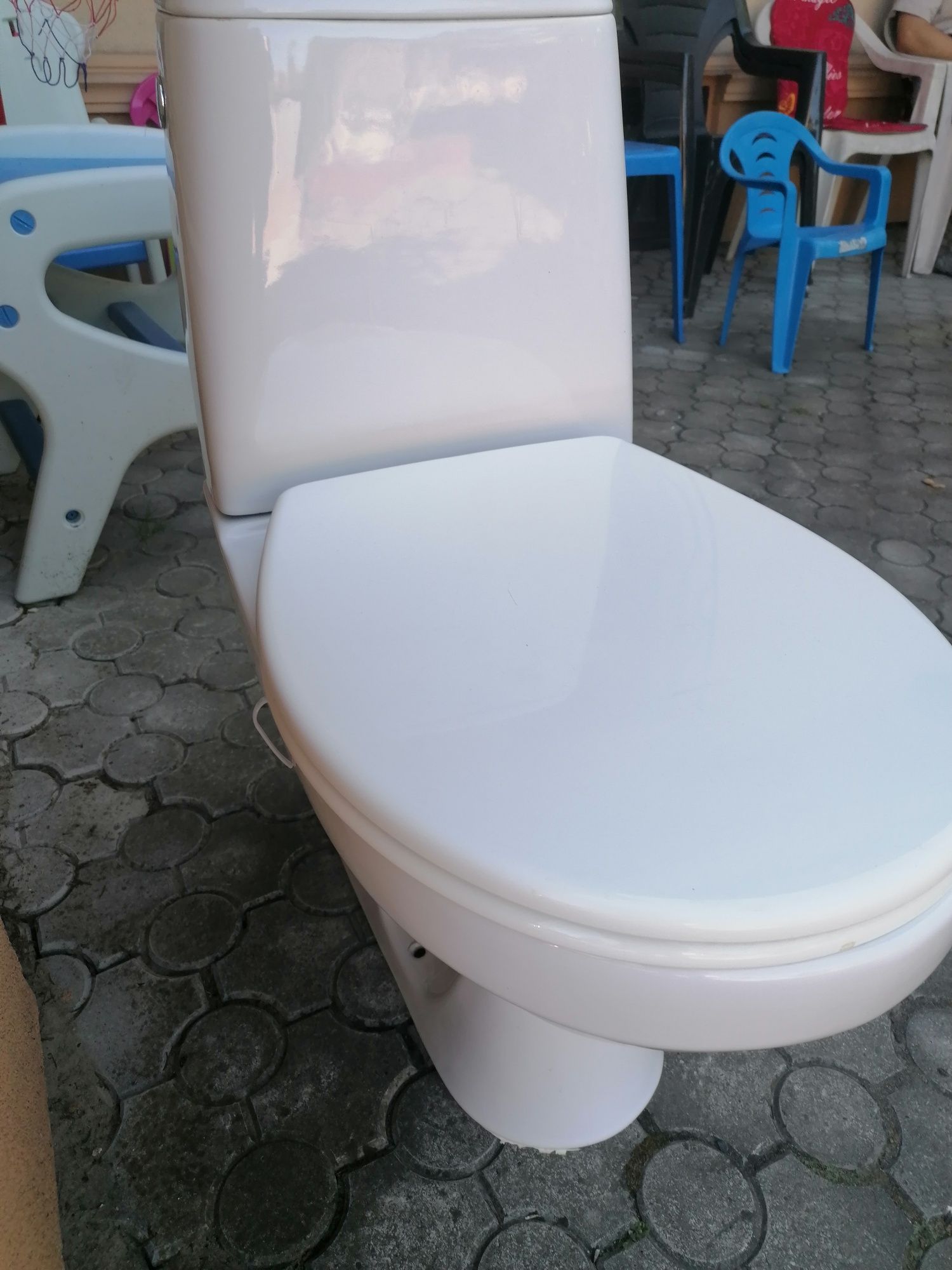 WC kibelek w bardzo dobrym stanie