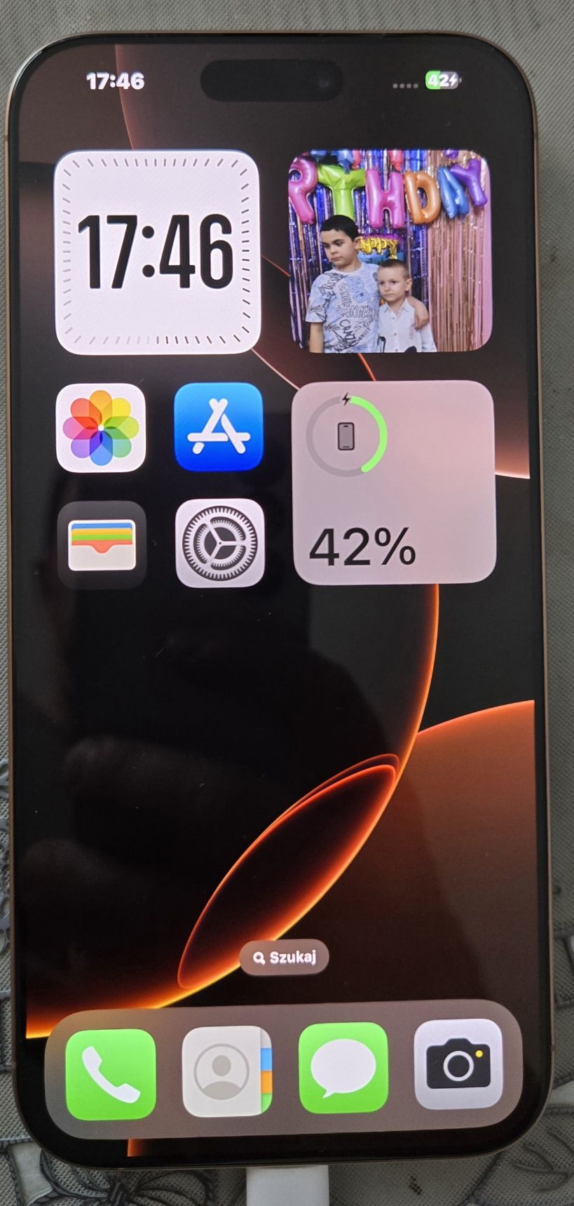 iPhone 16 Pro Max (4 cukle ładowania)