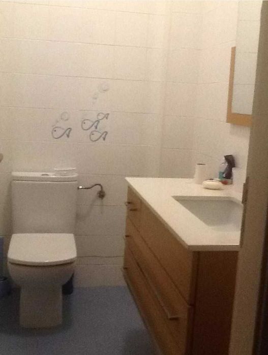 Quarto para alugar com varanda, Linha Azul, Encosta do Sol