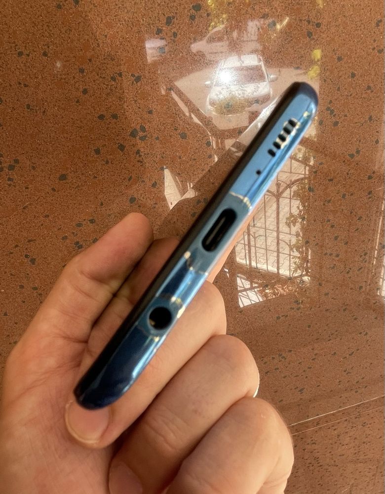 Мобильный телефон Samsung Galaxy A50, a505fn 4/64gb б/у