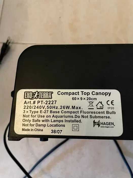 Exo Terra Compact Top Medium