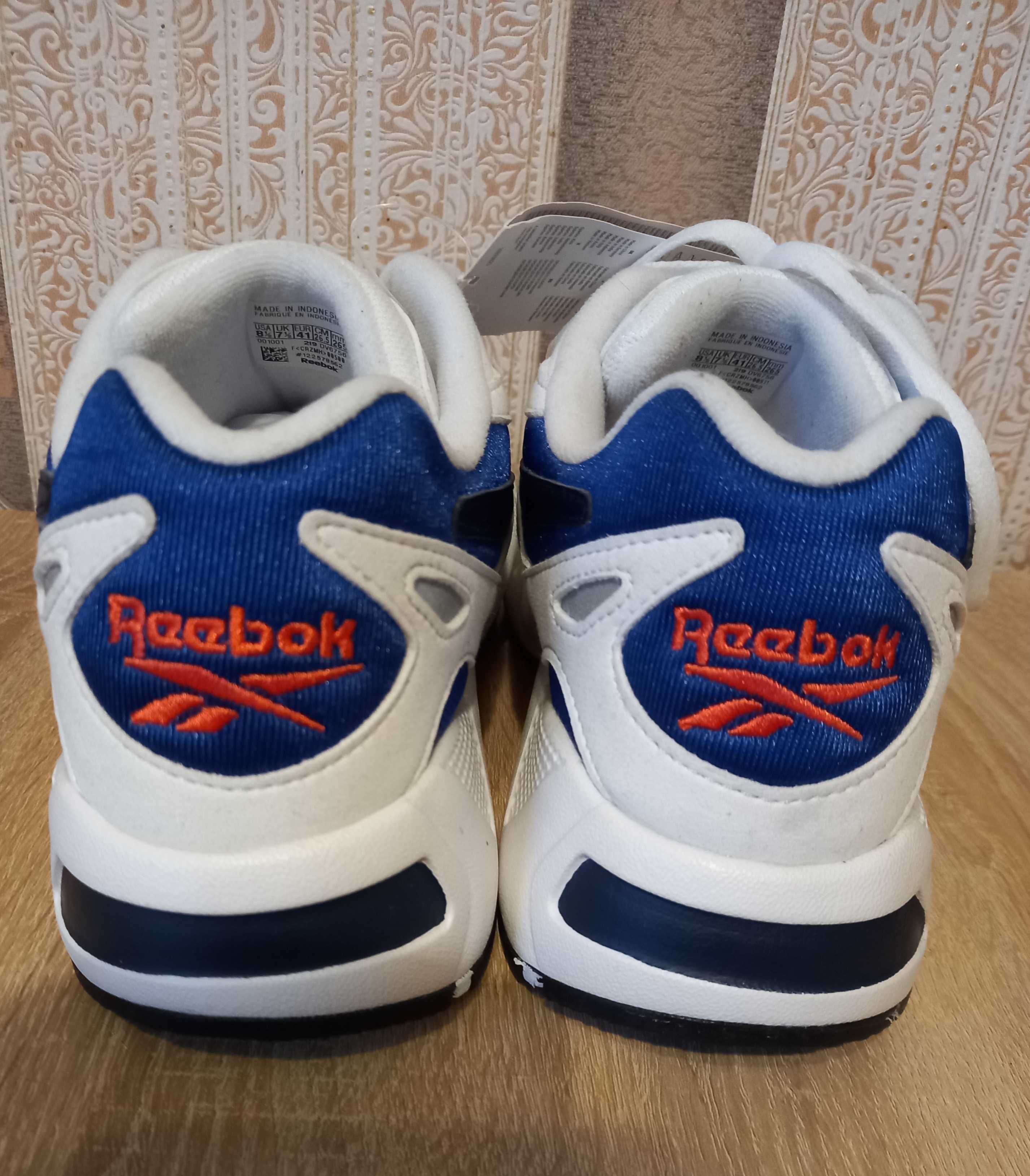 Продам кроссовки Reebok 41 размер