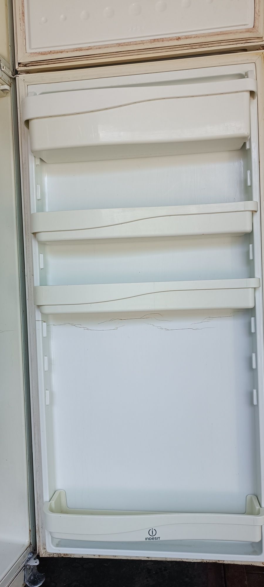 Холодильник индезит капельный