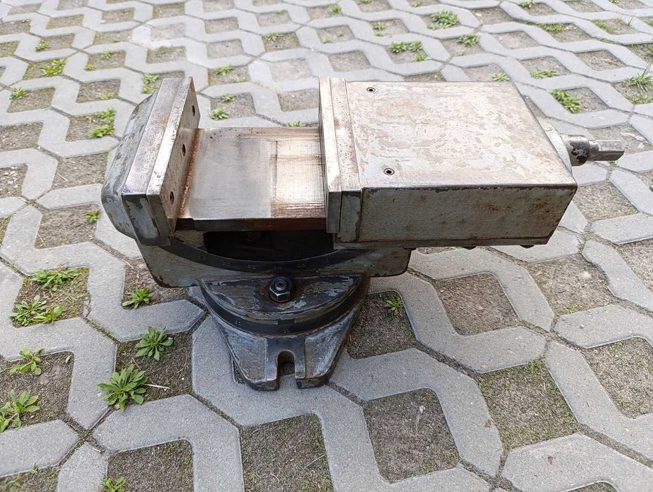 Imadło maszynowe obrotowe profesjonalne szczęki 200mm ciężkie 59KG