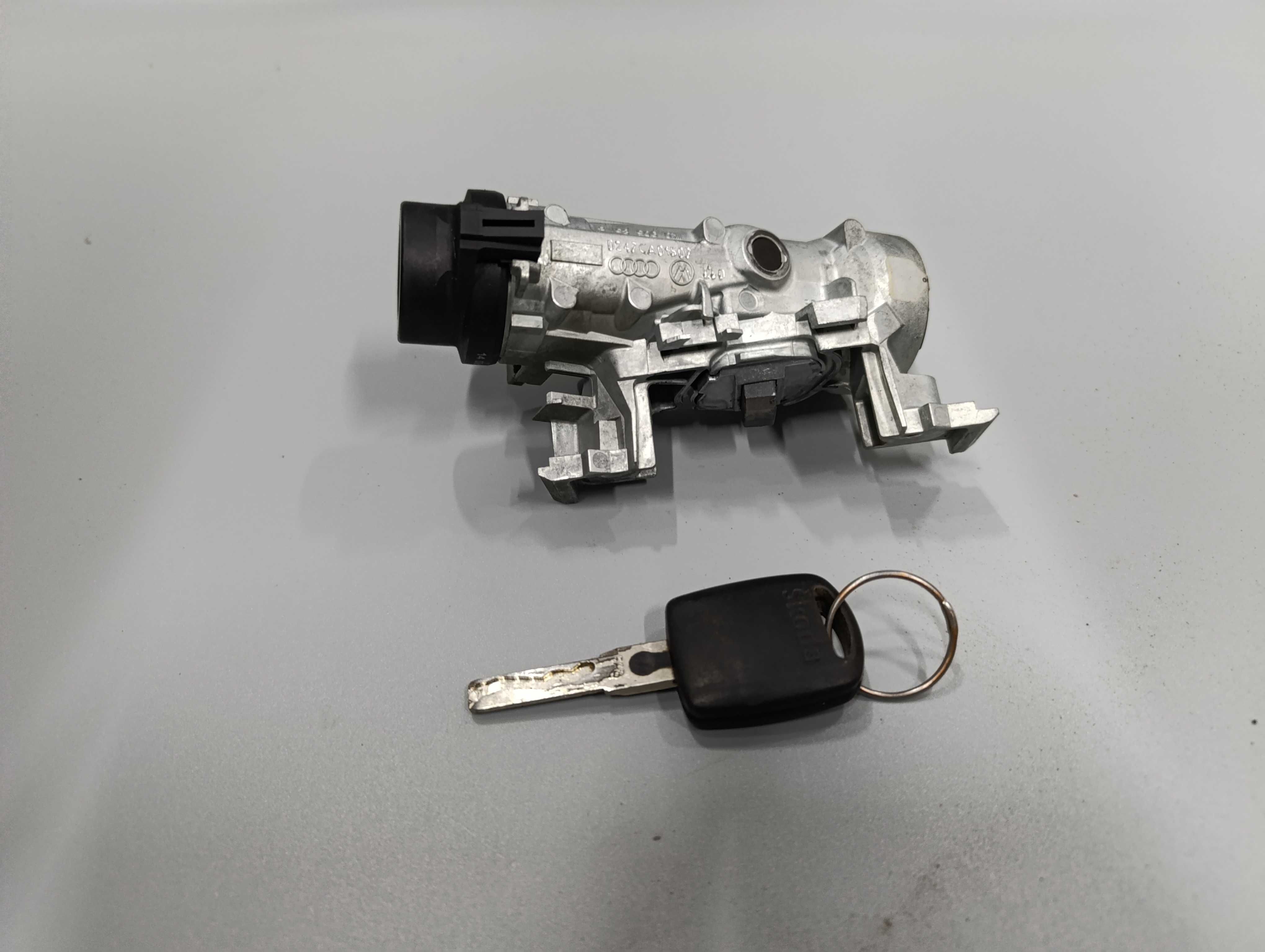 Skoda Octavia A5  Замок запалювання  1K0905851B (Ключ не викідний!)