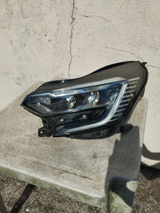 Ótica Esq Renault Captur led