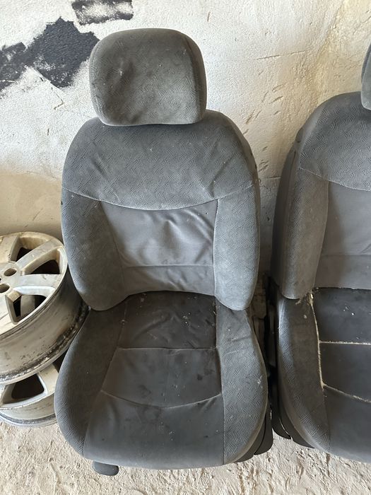 Сидения сидушки рено лагуна сценник меган ваз ланос