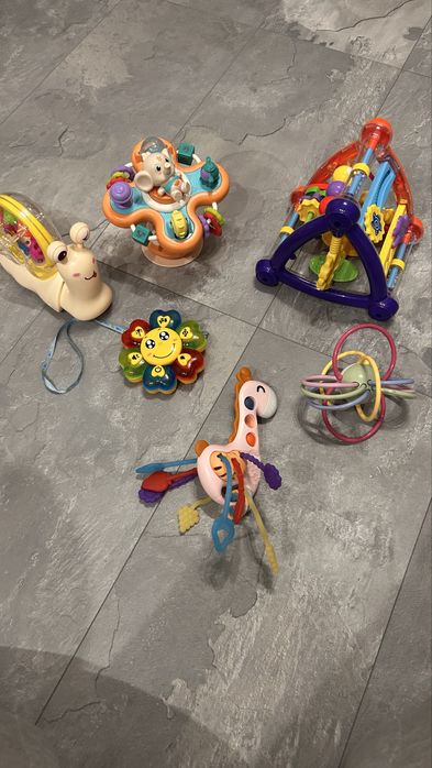 іграшки для найменших