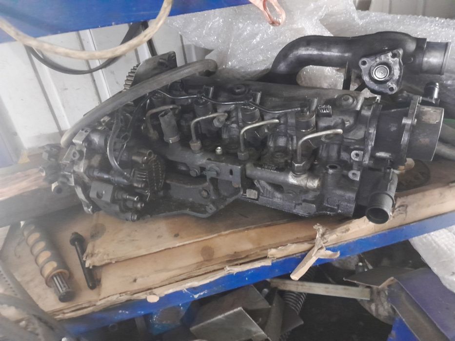 Б/у ГБЦ НА РЕНО Трафик в зборе