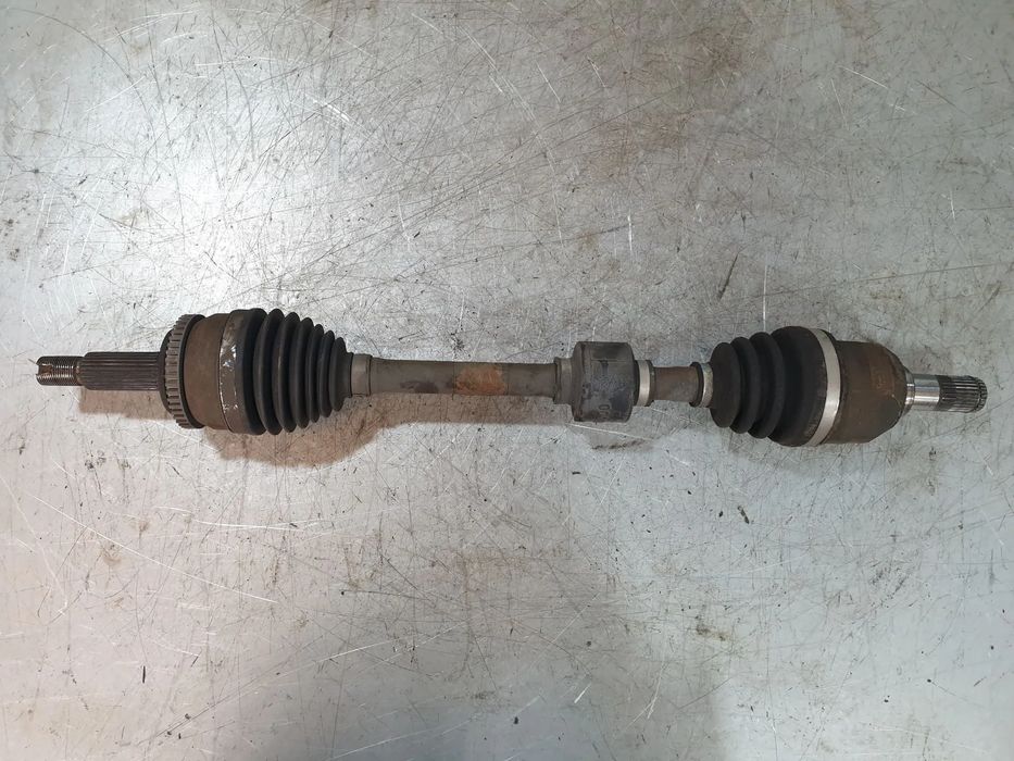 Transmissão frente esquerda KIA Ceed (JD)