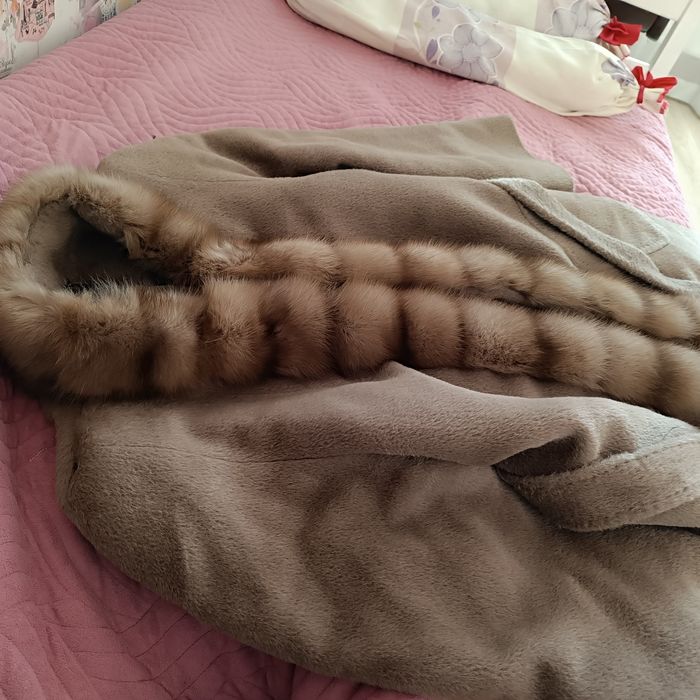 Соболь пальто шуба розмір L, XL не норкова
