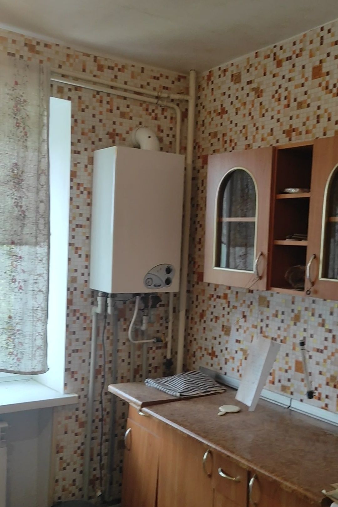 Продам 2 кімнатну з АГО,5/9