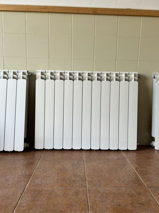 Radiadores de Aquecimento Central Usados (Vários Tamanhos conpletos)