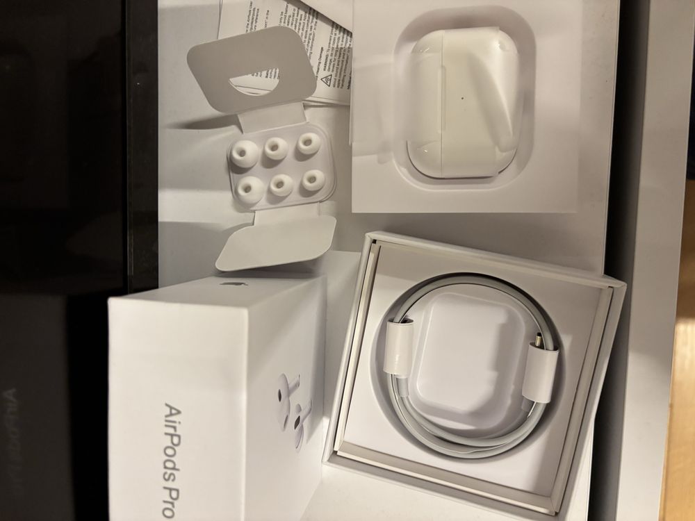 Sprzedam AirPods Pro 2 type C zaplombowane
