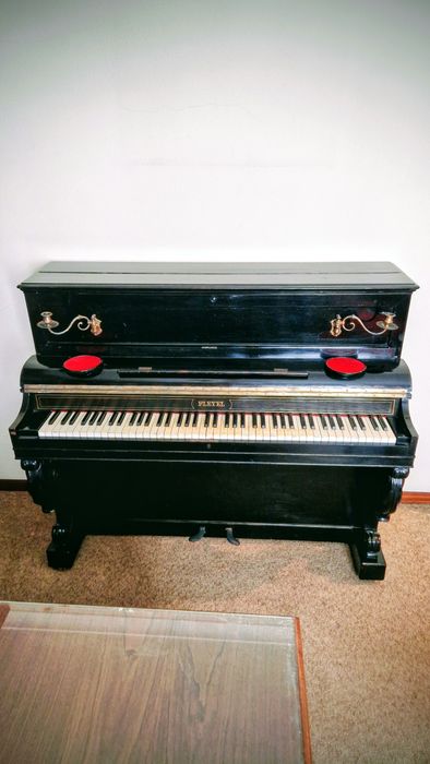 Piano Antigo Vertical