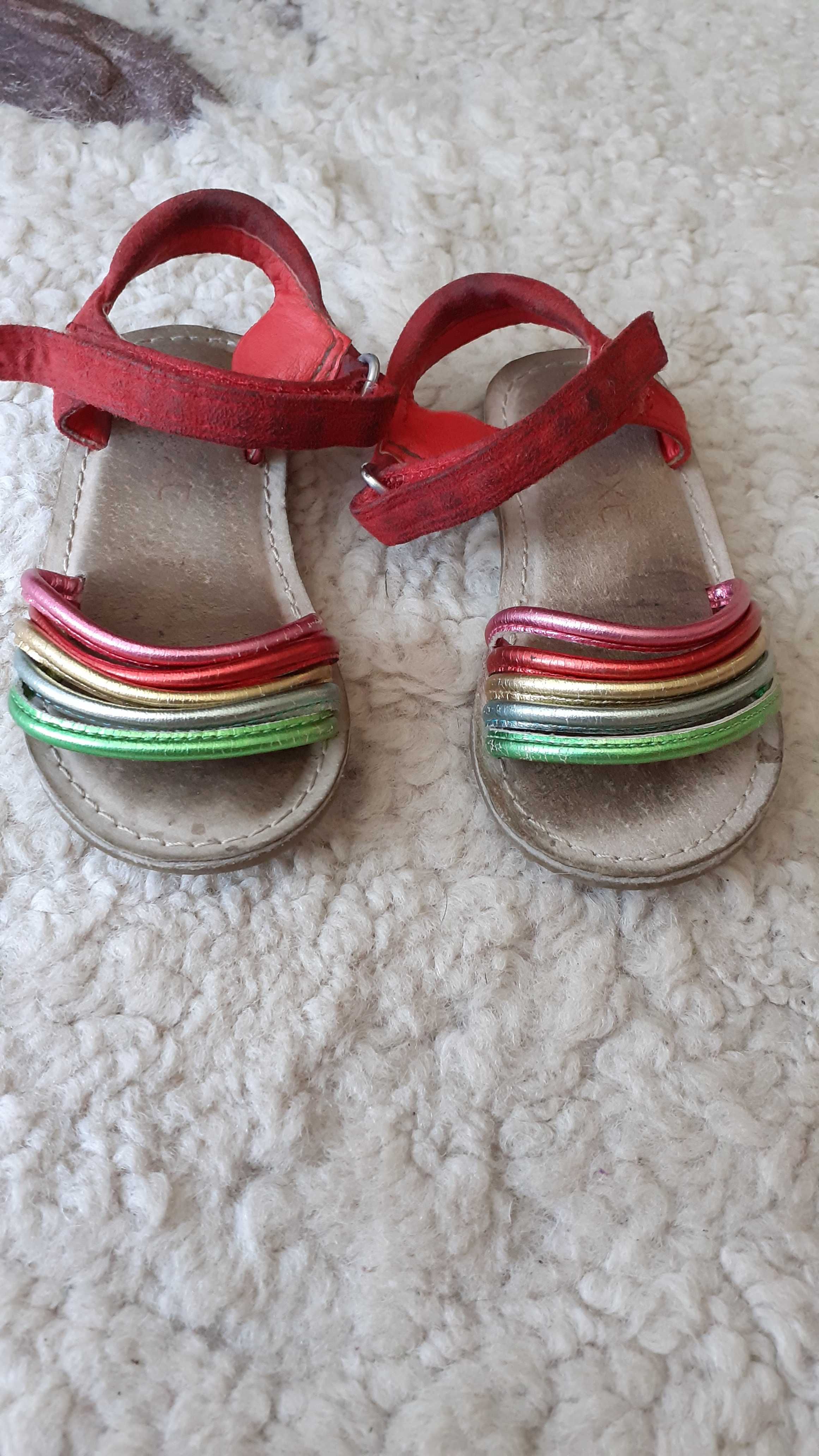 czerwone sandałki dla dziewczynki na lato NEXT 24
