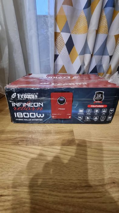 Inwerter hybrydowy Fronus PV-2200-12V 2200W (2kW)
