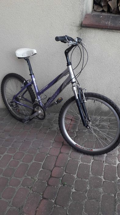 Rower damski z przerzutką GIANT
