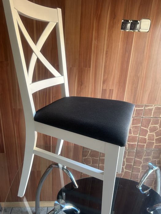 Stol kuchenny z krzeslami