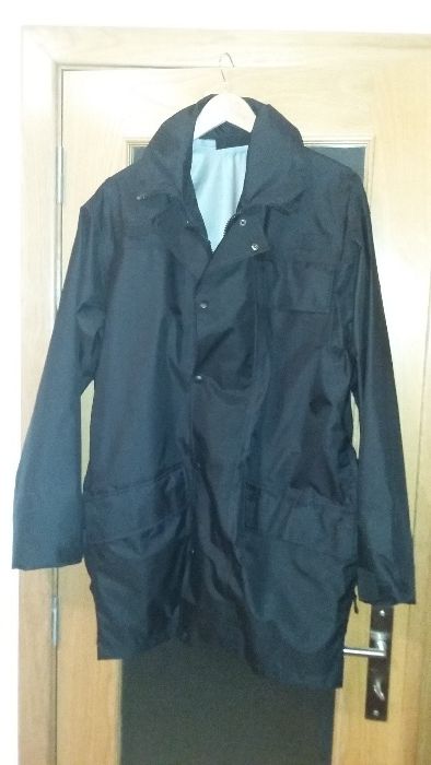 Artigo Militar. Parka da tropa gorotex estrangeira.