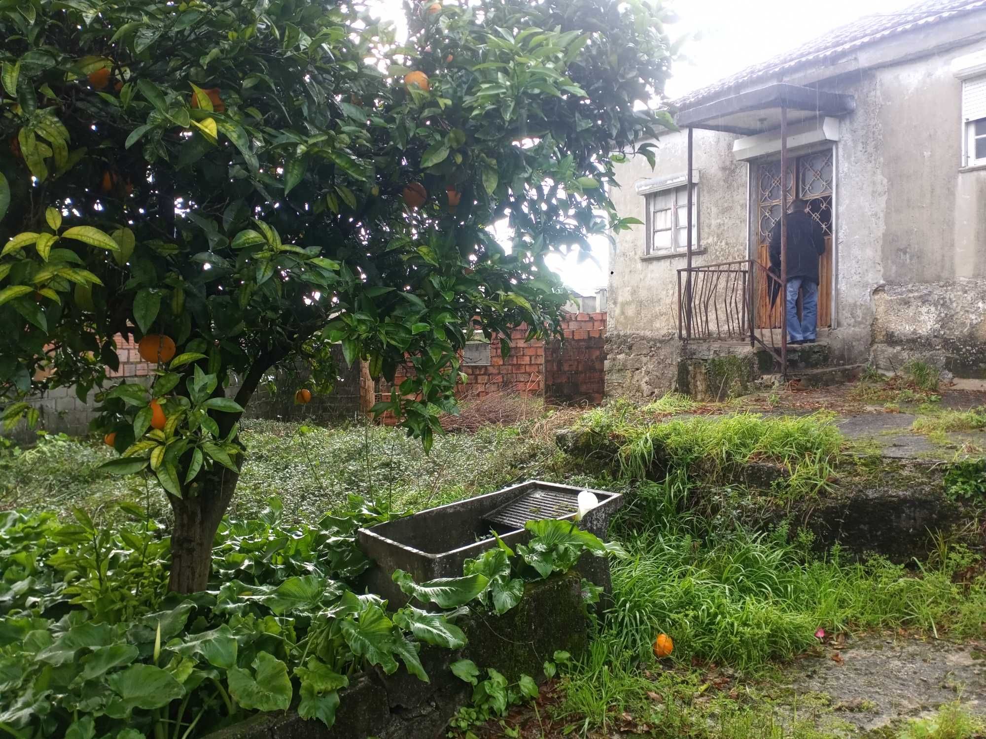 casa para restauro com terreno