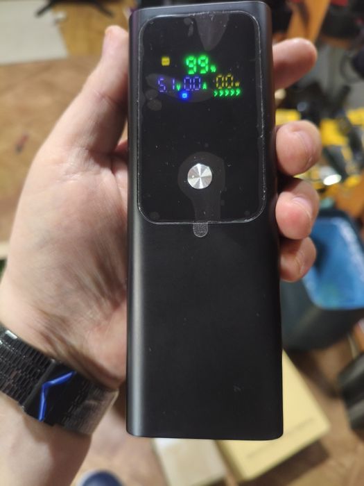 Павербанк для ноутбуков 100W. 24000 mAh. Для любых гаджетов .