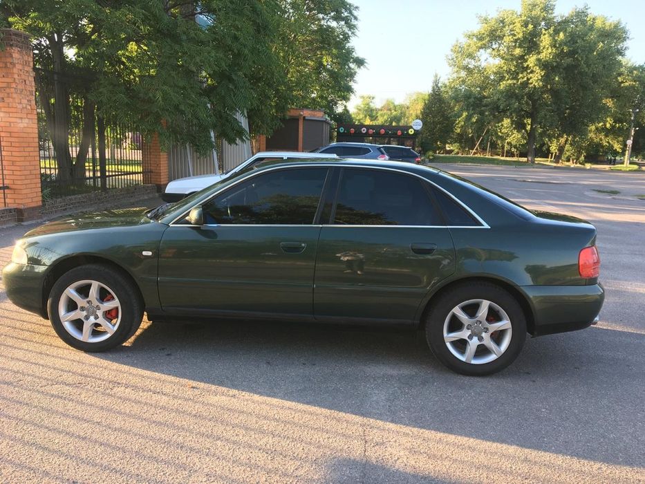 Audi-a5 2000 рік